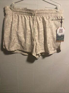 Avalanche Women's Beige Camo Drawstring Athletic Shorts